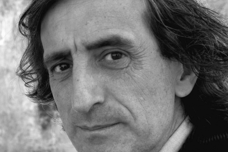 Julio Martínez Mesanza, premio Nacional de Poesía